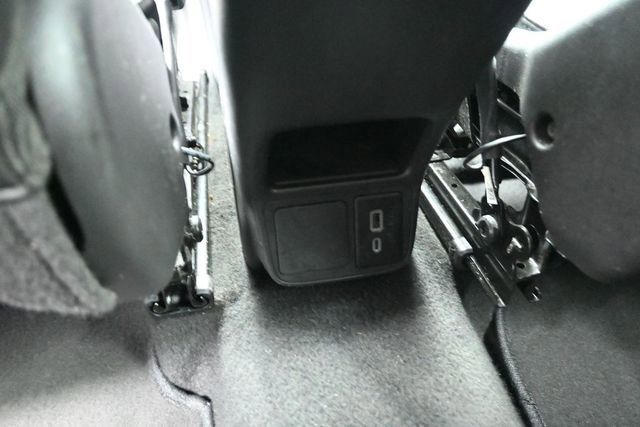 Used 2025 Buick Encore GX Preferred AWD/4WD image 32