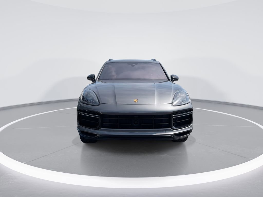 Used 2021 Porsche Cayenne Turbo S AWD/4WD image 3