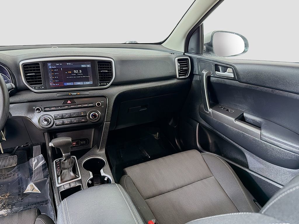 Used 2020 Kia Sportage LX image 28