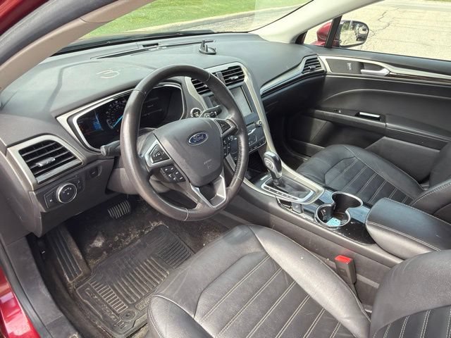 Used 2015 Ford Fusion SE w/ Equipment Group 202A FWD image 25