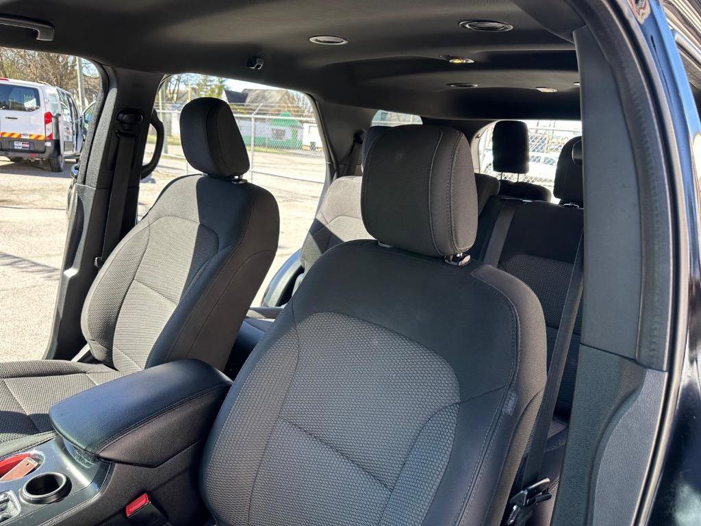 Used 2018 Ford Explorer XLT FWD image 27
