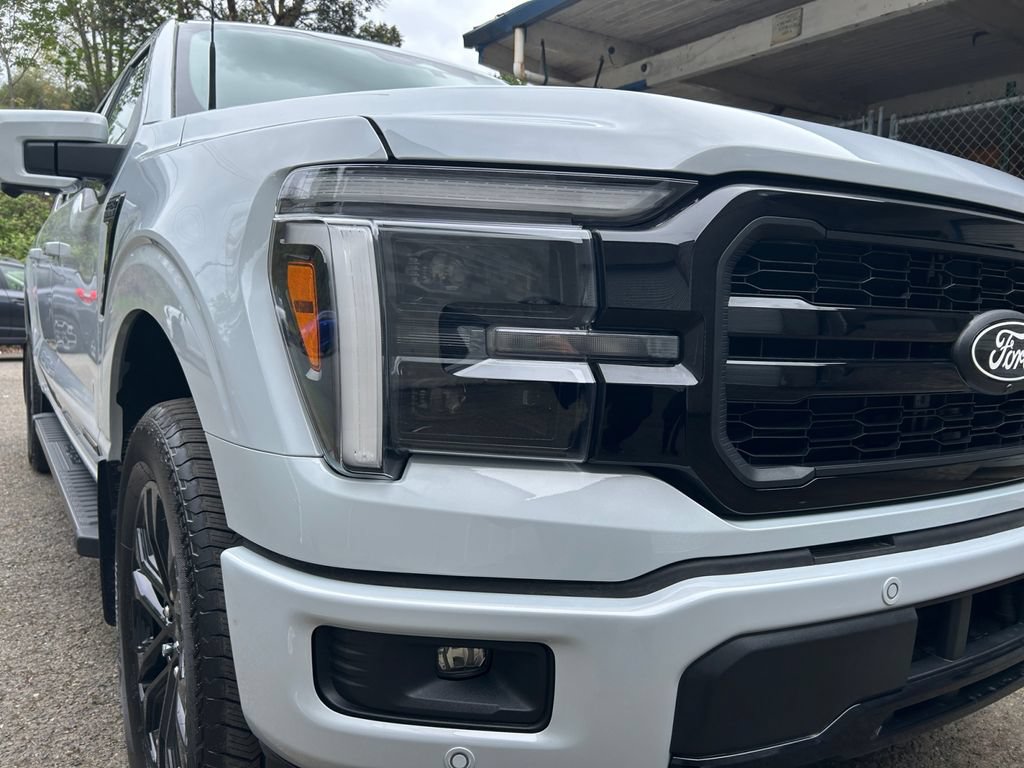 Used 2025 Ford F150 Lariat AWD/4WD image 33