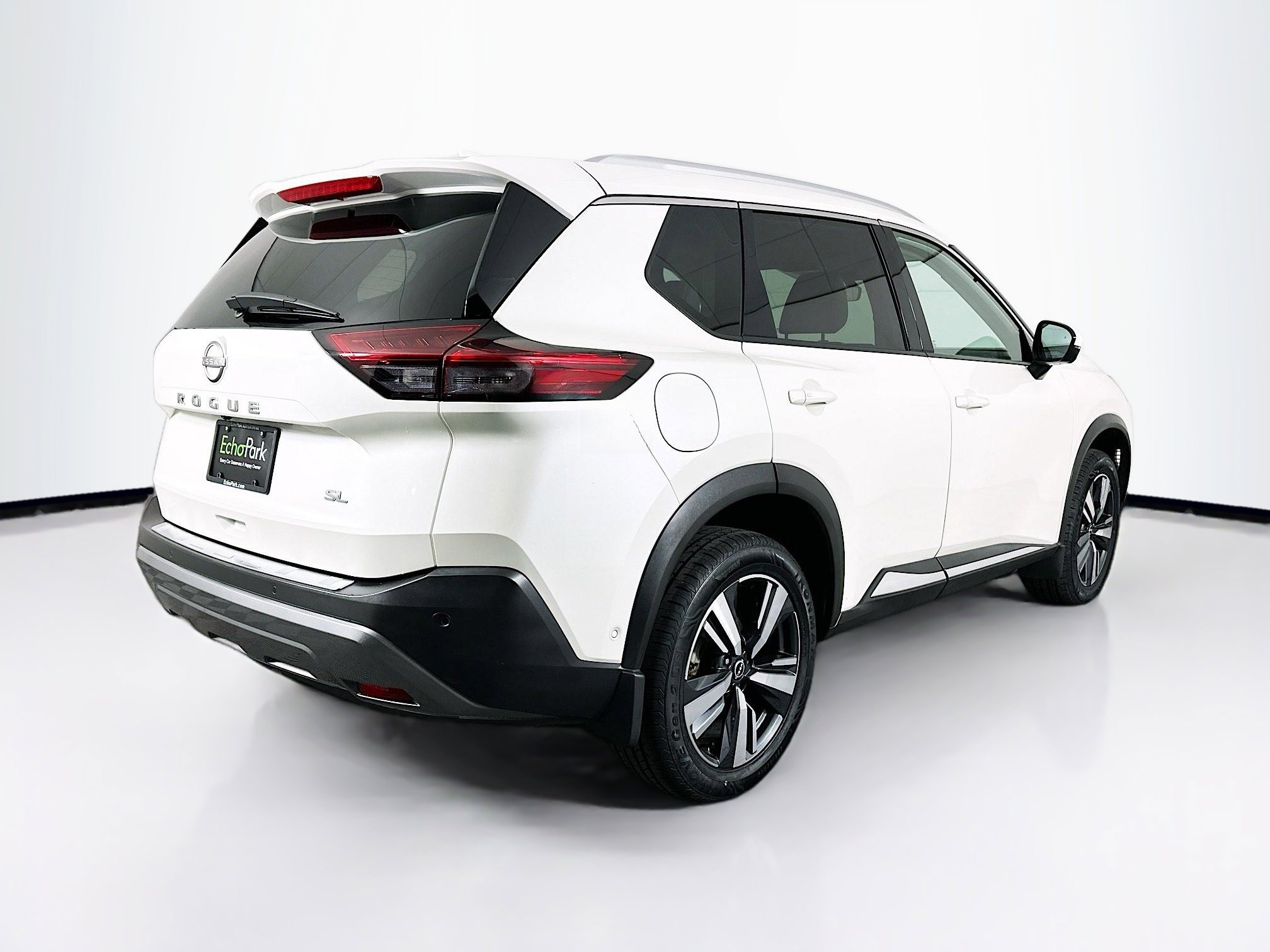 Used 2023 Nissan Rogue SL w/ SL Premium Package image 9