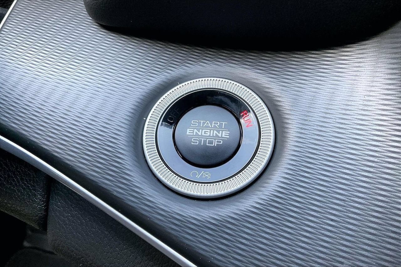 New 2026 Jeep Grand Cherokee Laredo X RWD image 16