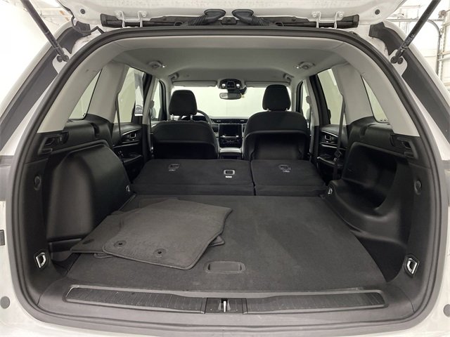 Used 2024 Jeep Grand Cherokee Laredo image 16