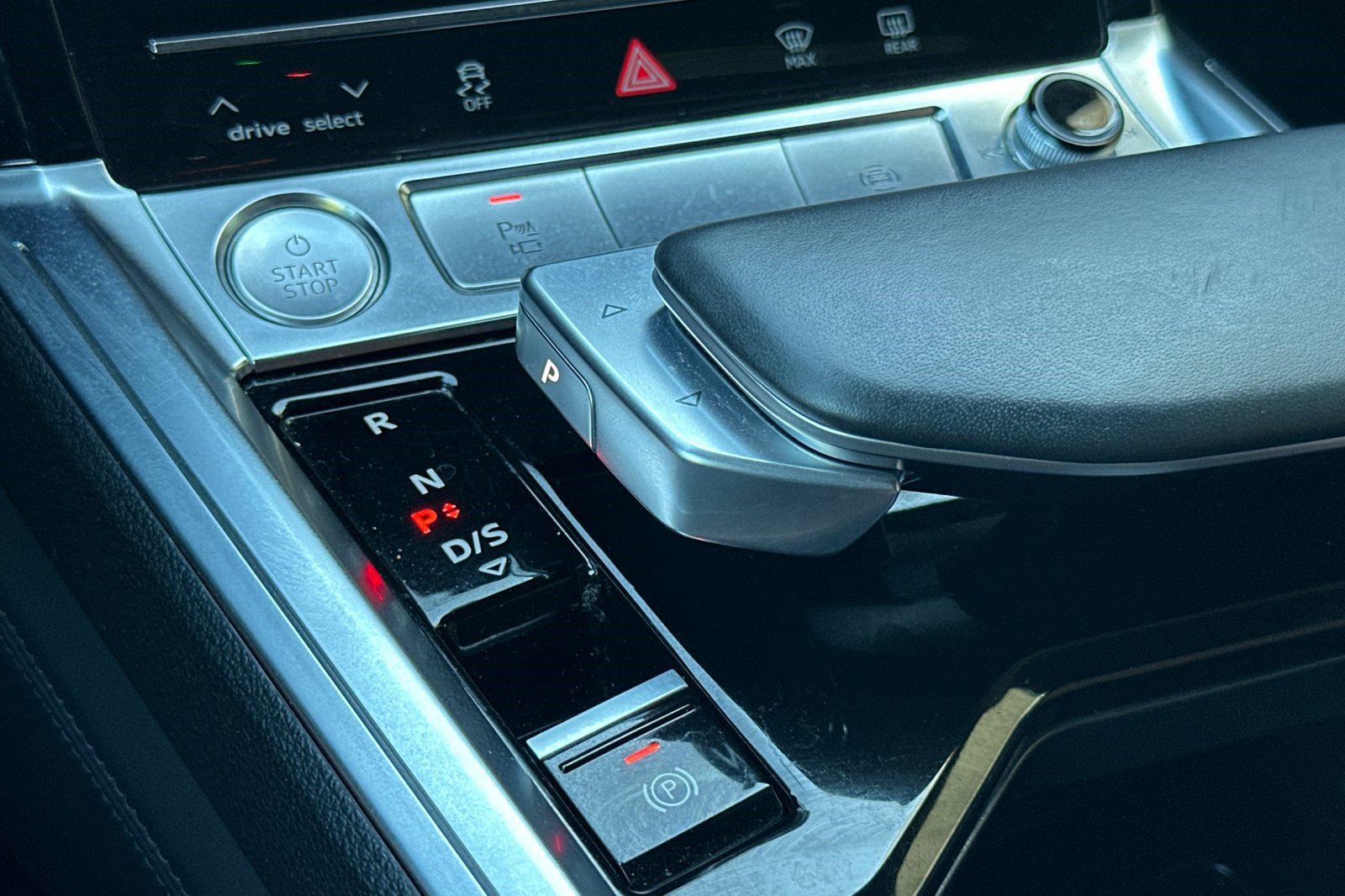 Used 2019 Audi e-tron Prestige AWD/4WD image 27