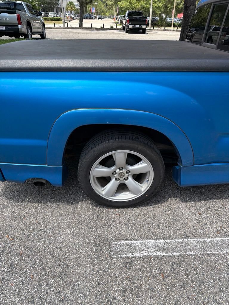 Used 2010 Toyota Tacoma X-Runner RWD image 2