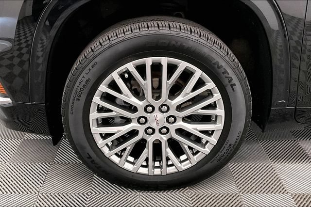 Used 2024 GMC Acadia Denali AWD/4WD image 9