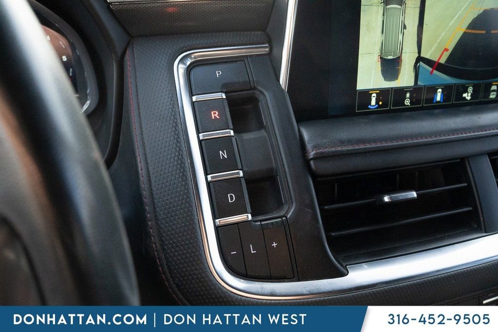 Used 2023 Chevrolet Suburban RST w/ Luxury Package AWD/4WD image 9