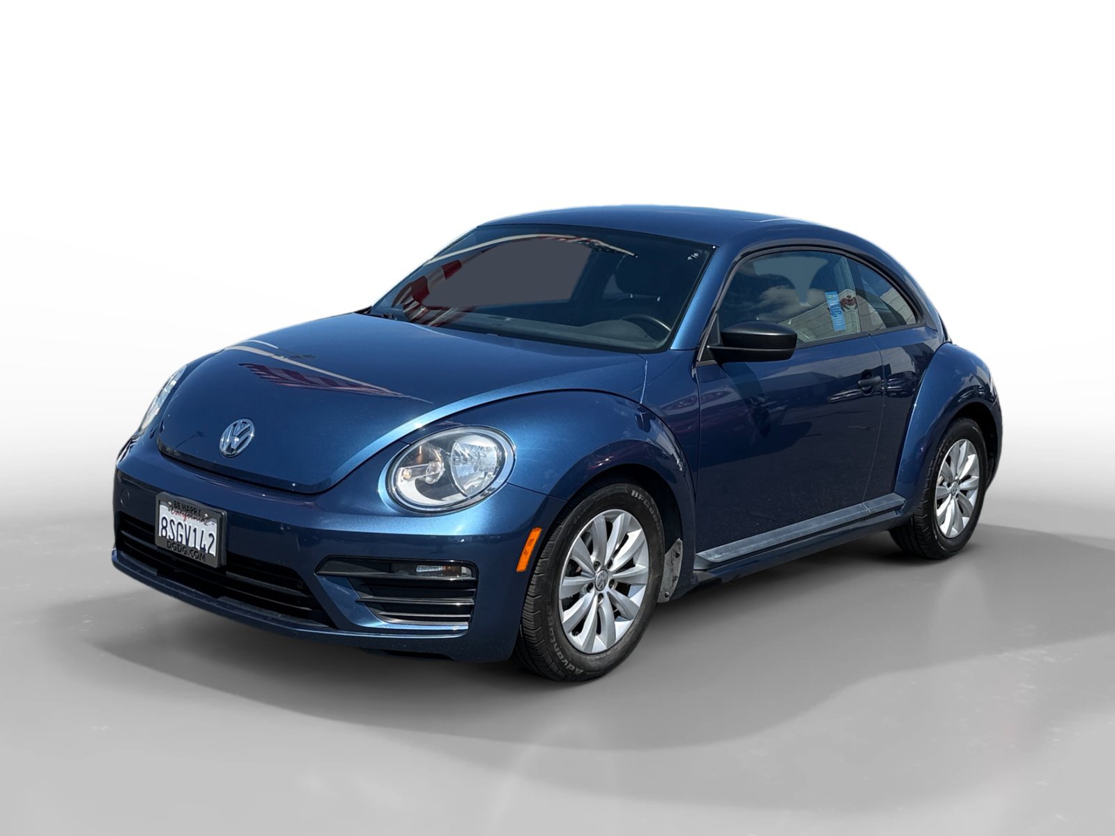 Used 2018 Volkswagen Beetle 2.0T Coast FWD image 1