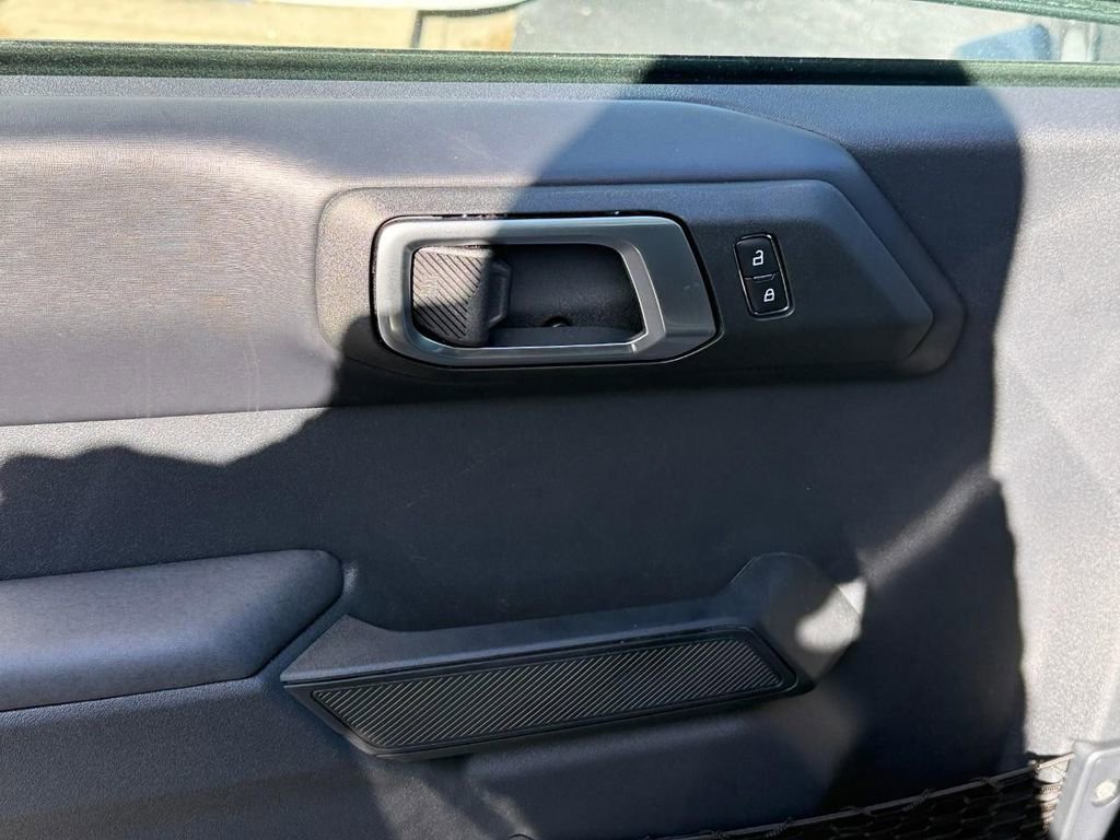 New 2025 Ford Bronco Badlands image 6