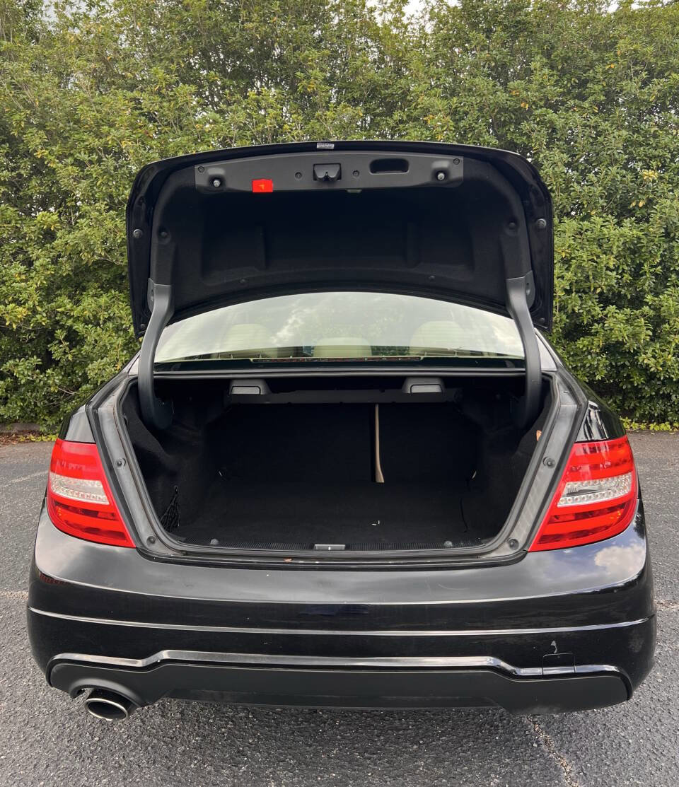 Used 2014 Mercedes-Benz C 250 Sedan image 7