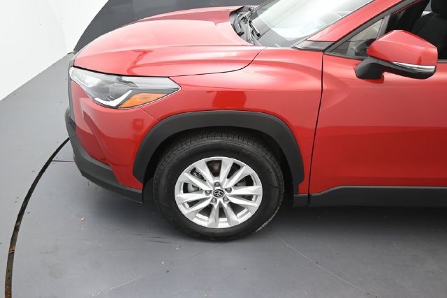 Used 2023 Toyota Corolla Cross LE FWD image 9