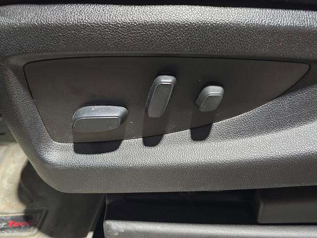 Used 2018 Chevrolet Silverado 1500 LT w/ All Star Edition image 28