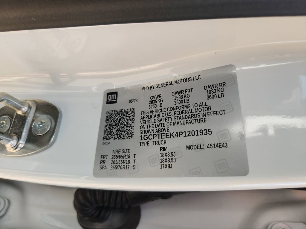 Used 2023 Chevrolet Colorado Trail Boss w/ Advanced Trailering Package image 38