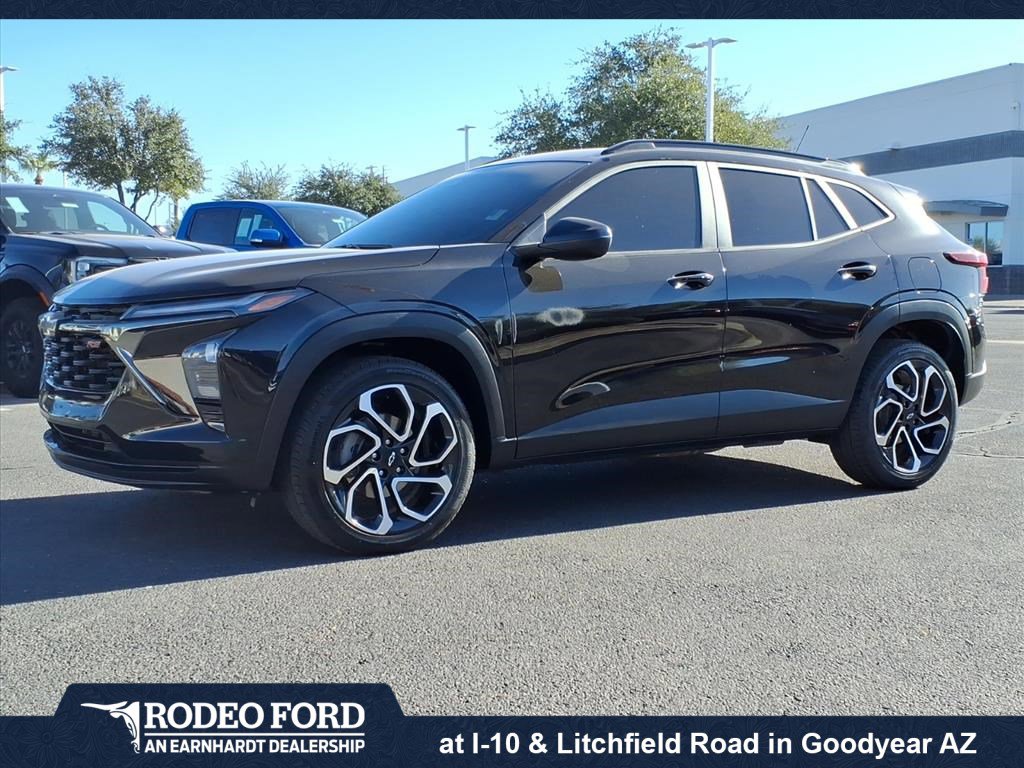 Used 2025 Chevrolet Trax RS w/ Driver Confidence Package