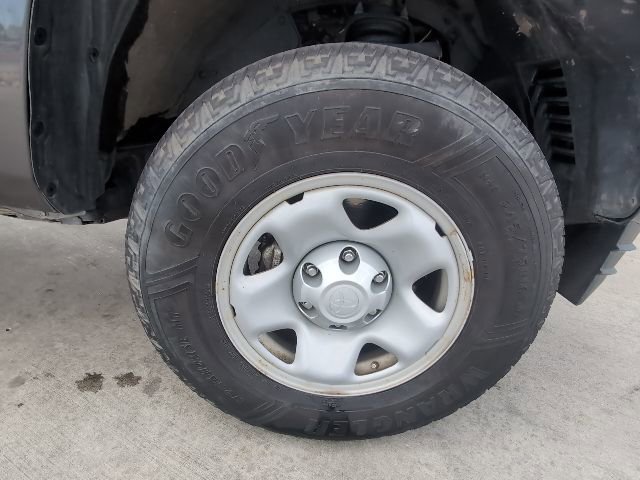 Used 2020 Toyota Tacoma SR AWD/4WD image 33