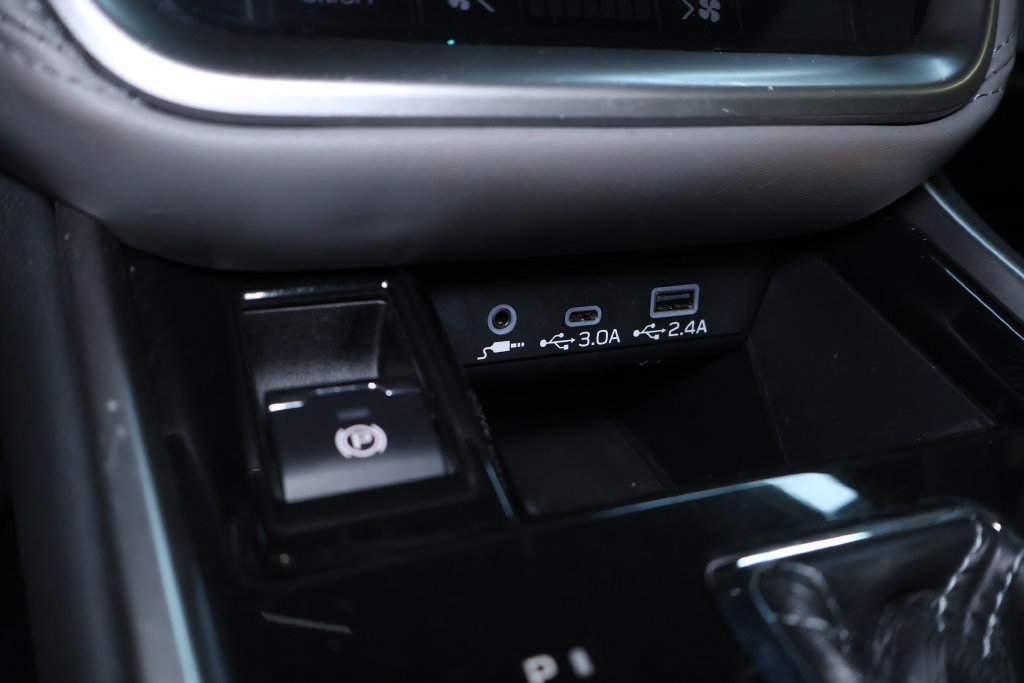 Used 2023 Subaru Legacy Premium AWD/4WD image 32
