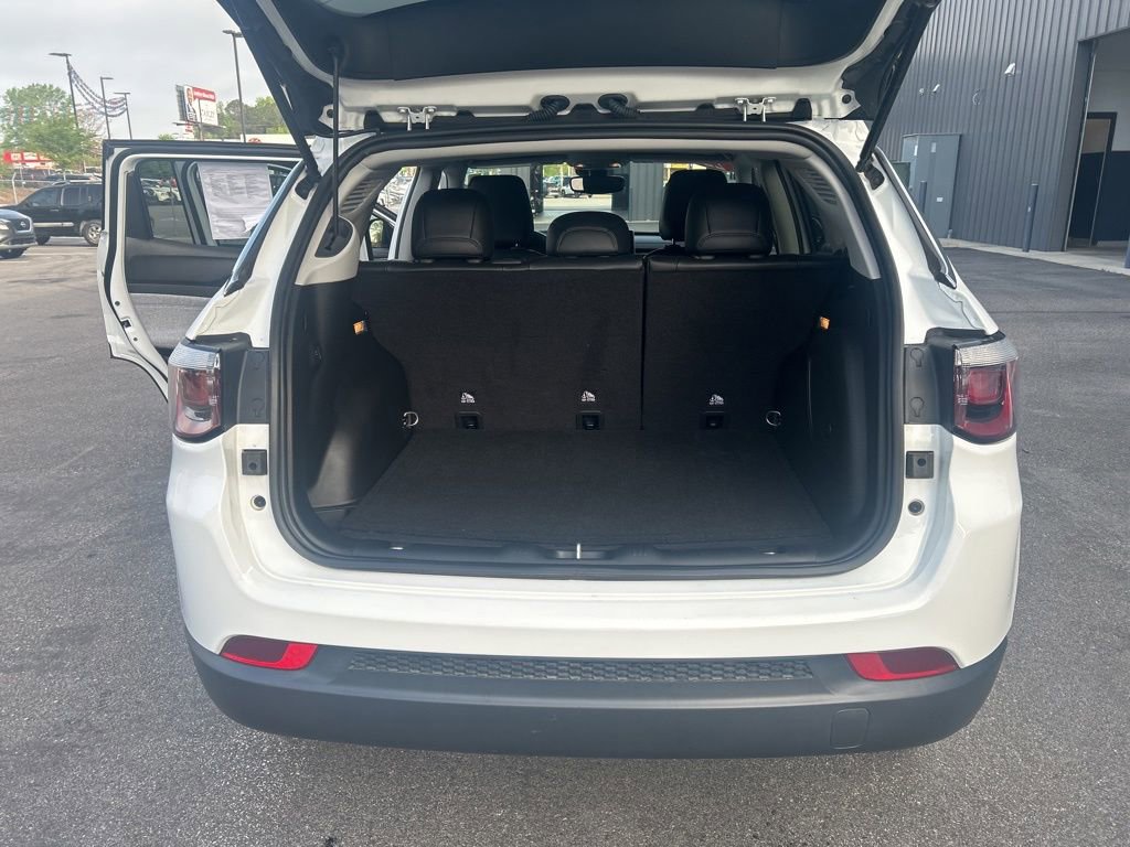 Used 2022 Jeep Compass Latitude w/ Sun and Sound Group image 25