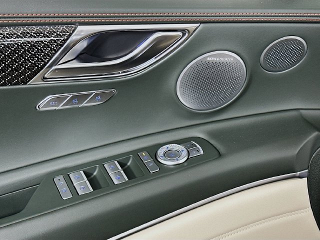 New 2025 Genesis GV80 3.5T e-SC AWD/4WD image 11