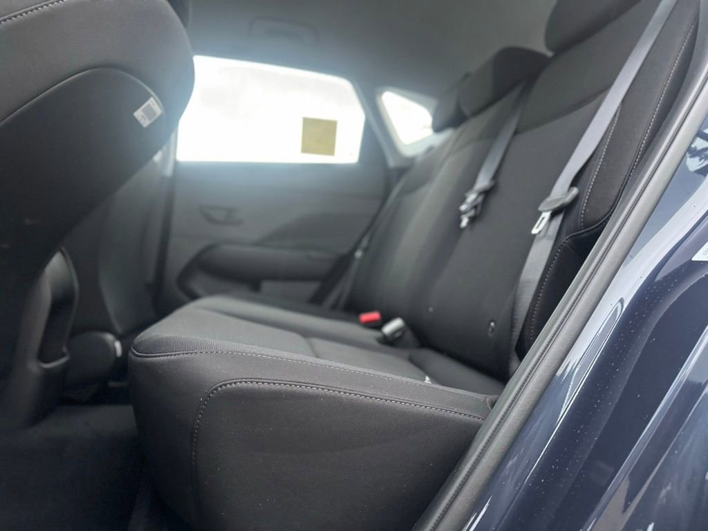 New 2026 Hyundai Kona SE image 14