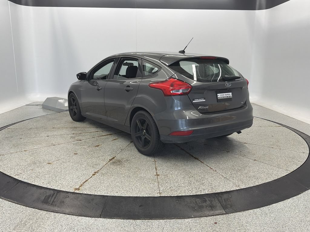 Used 2018 Ford Focus SE FWD image 4