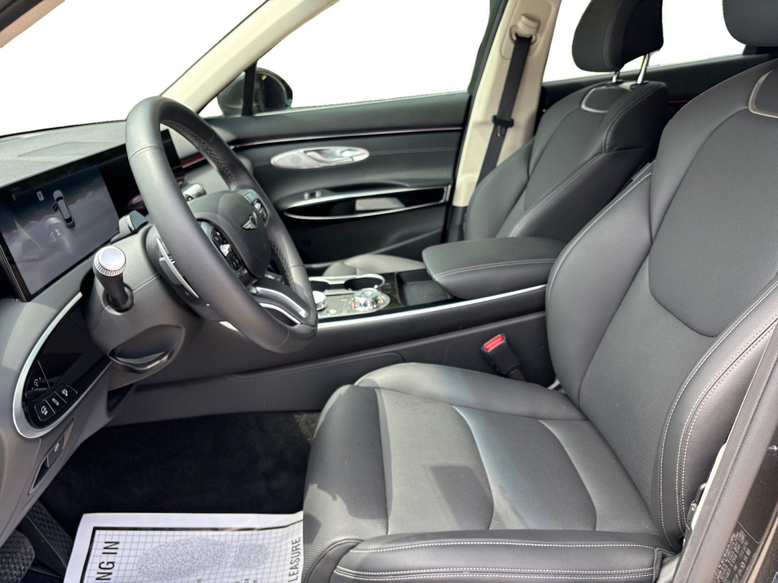 New 2026 Genesis GV70 2.5T AWD/4WD image 9