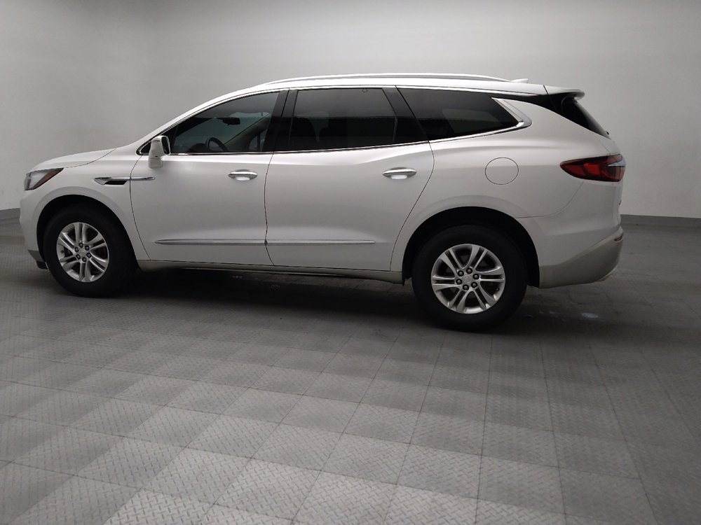 Used 2018 Buick Enclave Essence image 3