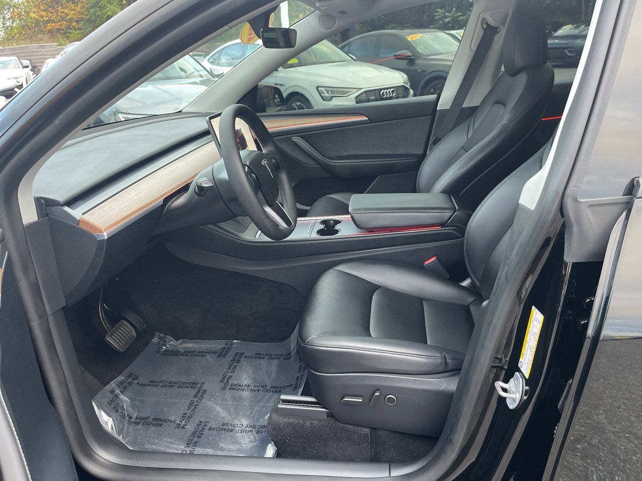 Used 2024 Tesla Model Y Long Range image 21