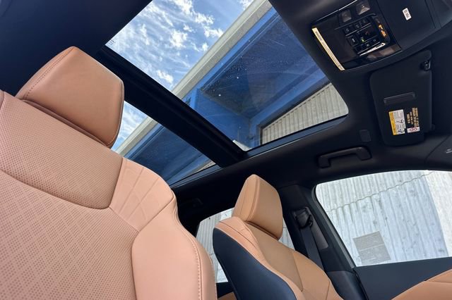 New 2026 Lexus RX 350 image 14