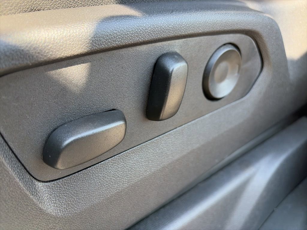 Used 2025 Chevrolet Silverado 3500 High Country w/ High Country Premium Package AWD/4WD image 10
