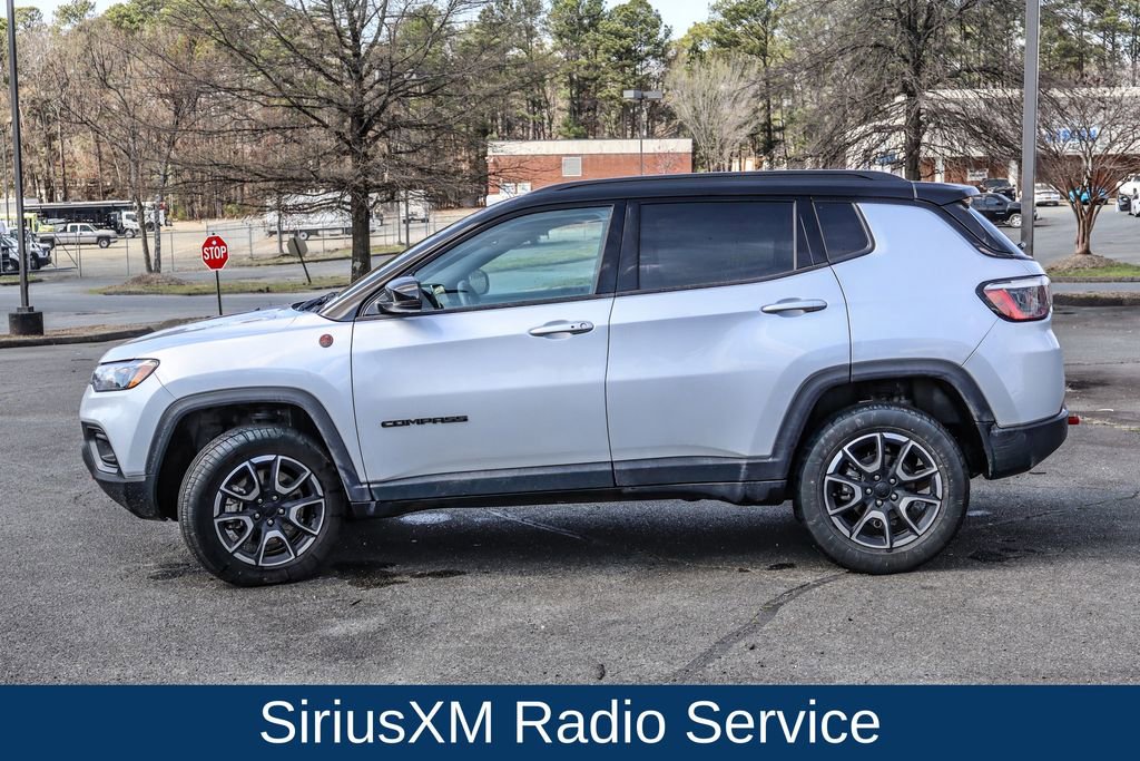 Used 2024 Jeep Compass Trailhawk image 4