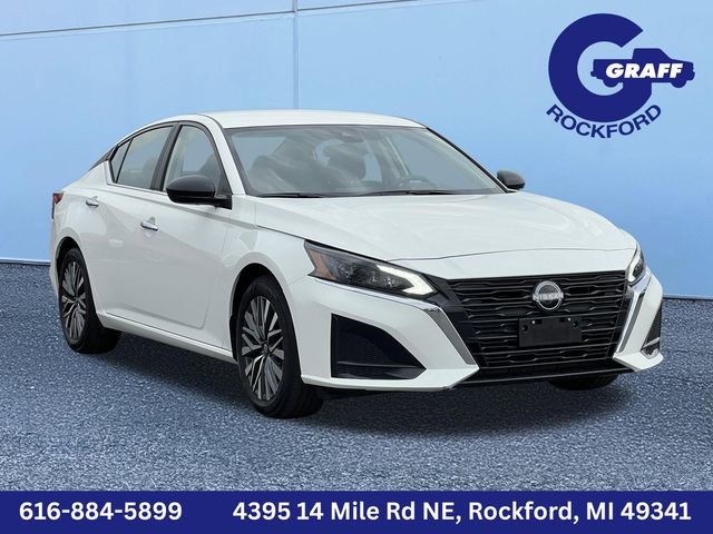 Used 2025 Nissan Altima 2.5 SV