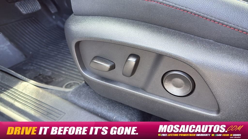 New 2026 Chevrolet Equinox RS w/ LPO, Floor Liner Package FWD image 35