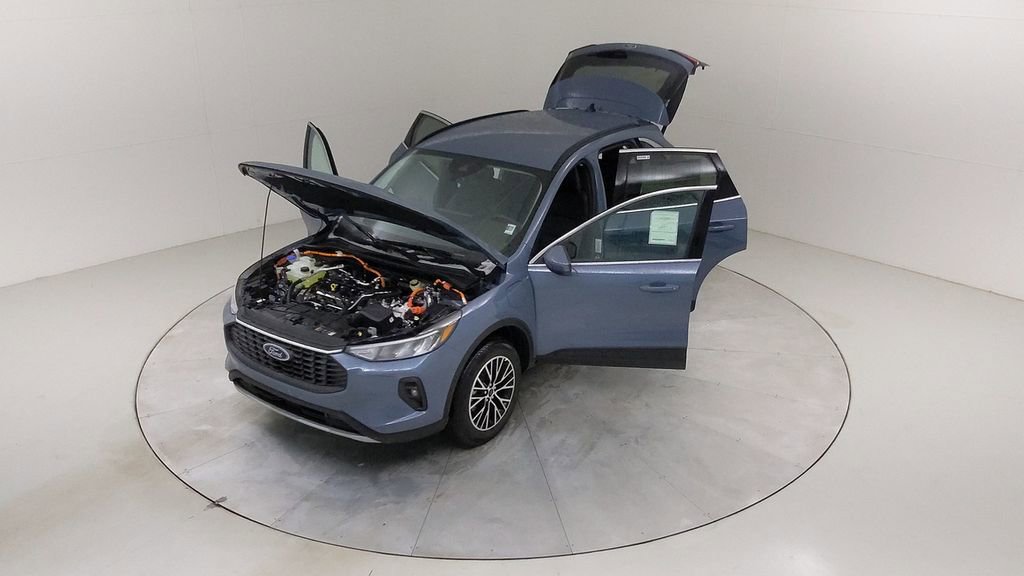 New 2026 Ford Escape SE image 41