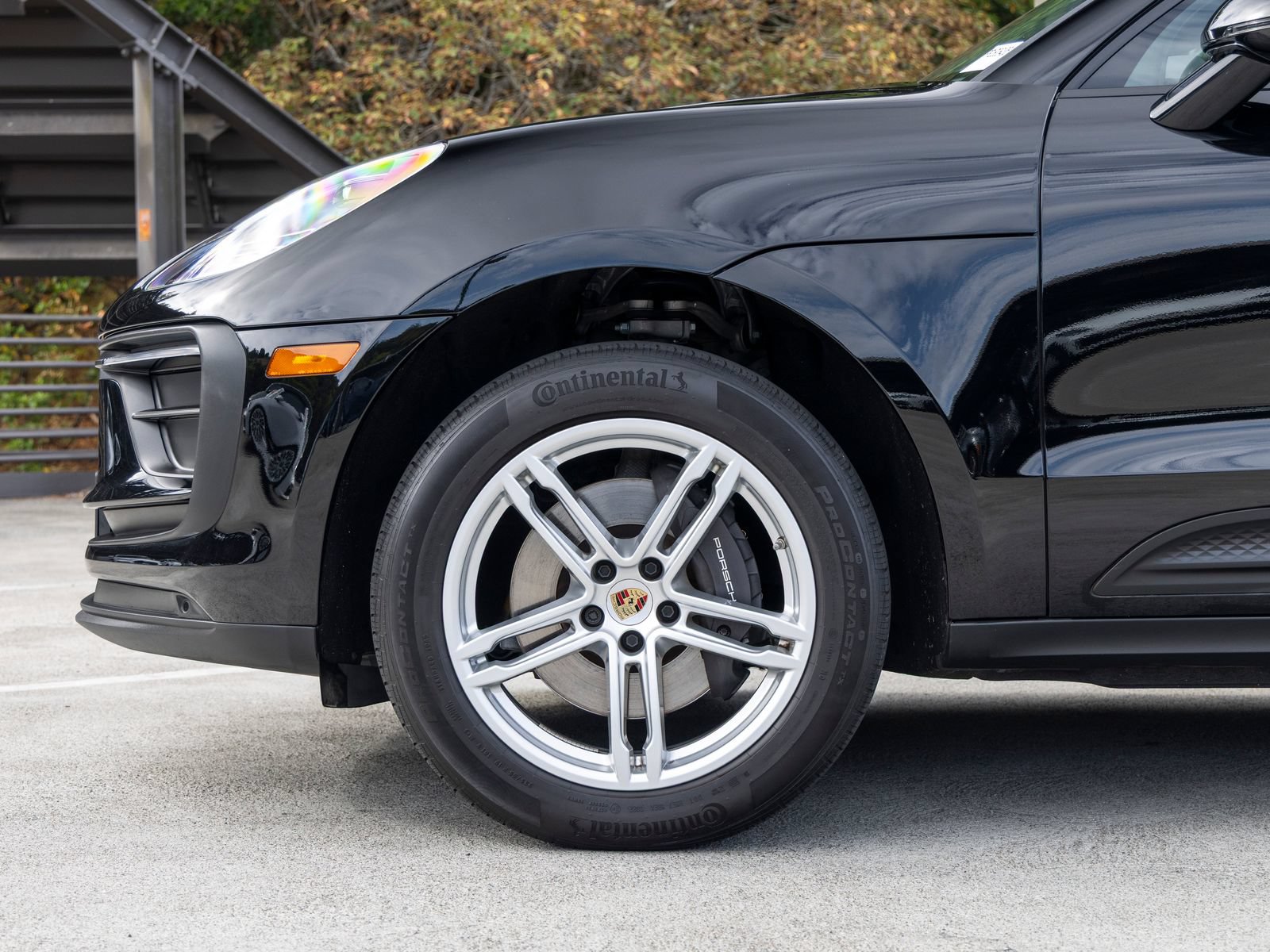 Certified 2023 Porsche Macan AWD/4WD image 13