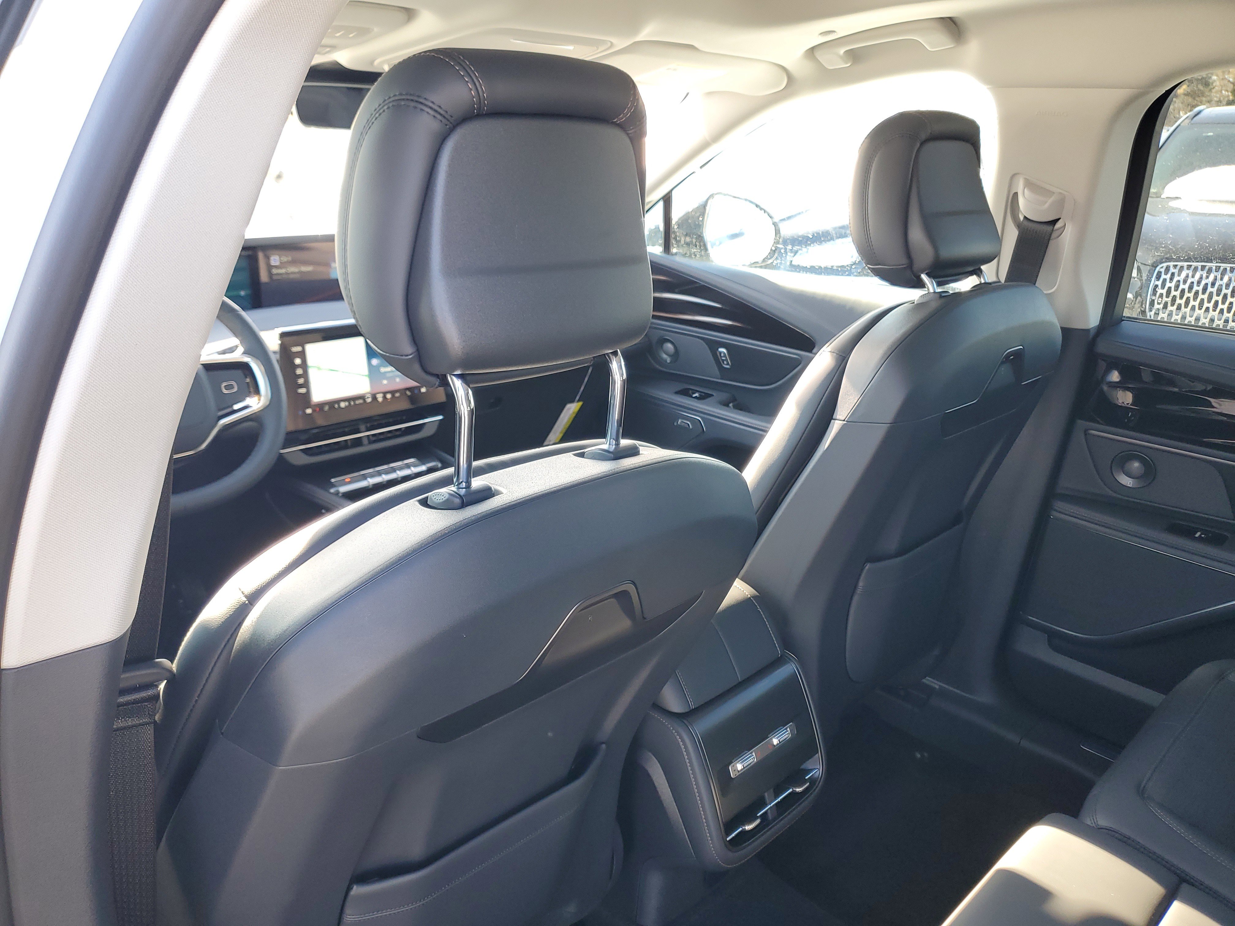 New 2026 Lincoln Nautilus Reserve w/ Jet Appearance Package image 29