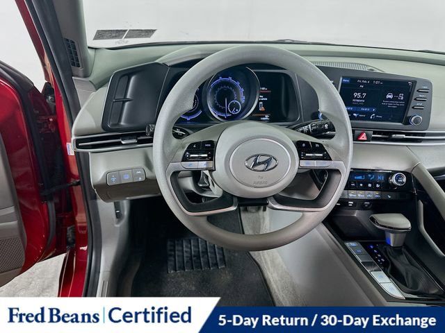 Used 2023 Hyundai Elantra Blue image 20