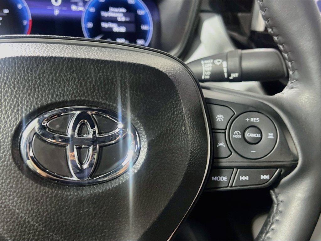 Used 2026 Toyota Corolla SE w/ SE Package FWD image 17