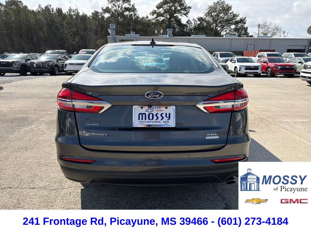 Used 2019 Ford Fusion SEL image 4