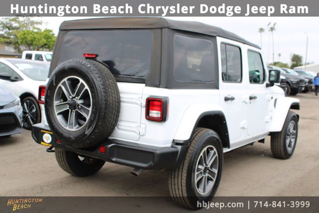 Used 2023 Jeep Wrangler Sahara image 5