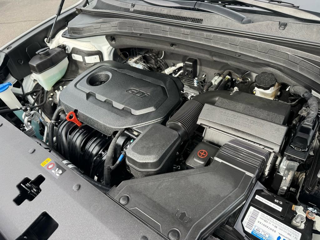 Used 2020 Hyundai Santa Fe SE image 23