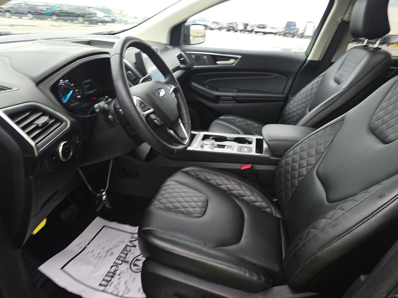 Used 2023 Ford Edge Titanium w/ Class II Trailer Tow Package AWD/4WD image 13
