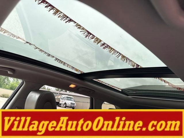 Used 2017 Hyundai Santa Fe Limited AWD/4WD image 34