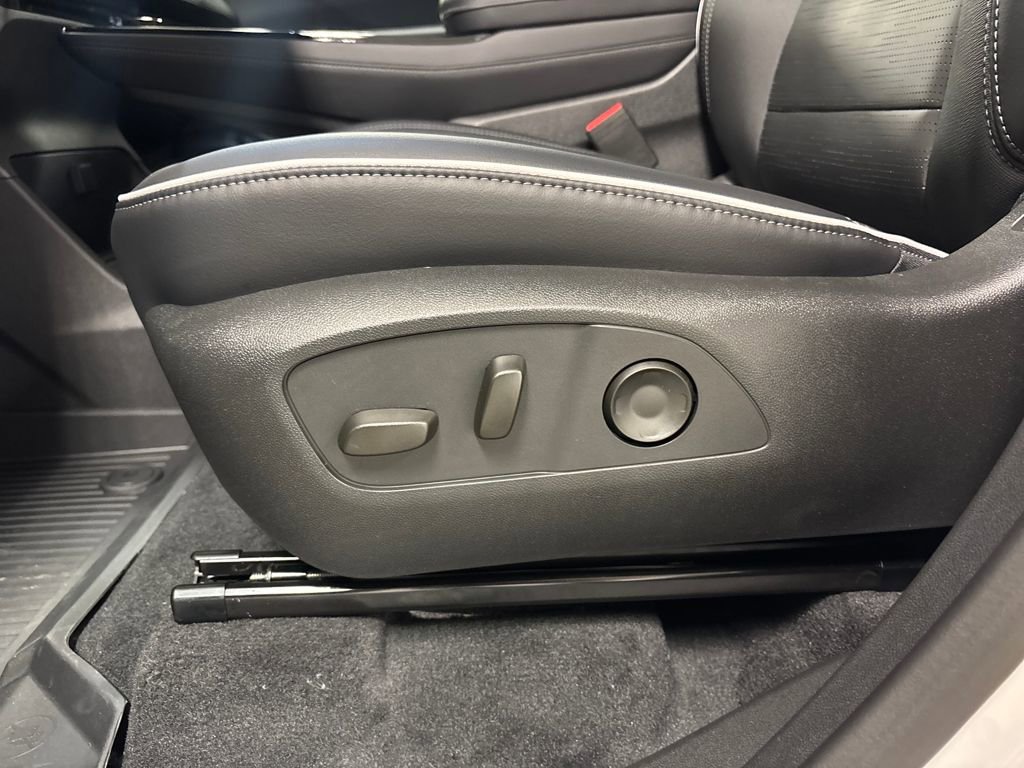 New 2026 Buick Enclave Sport Touring w/ Power Package image 25