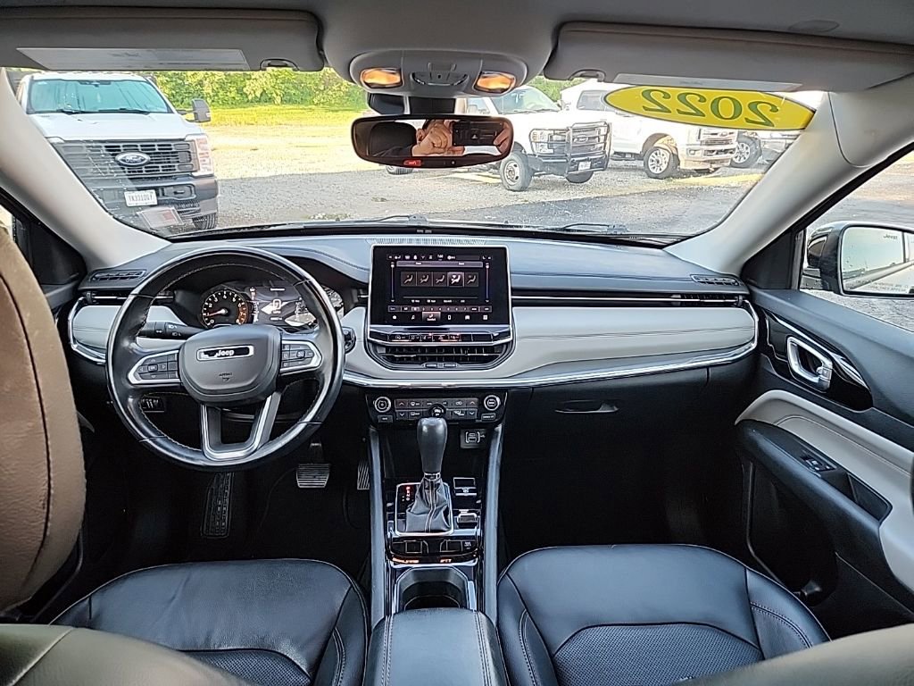 Used 2022 Jeep Compass Limited AWD/4WD image 31