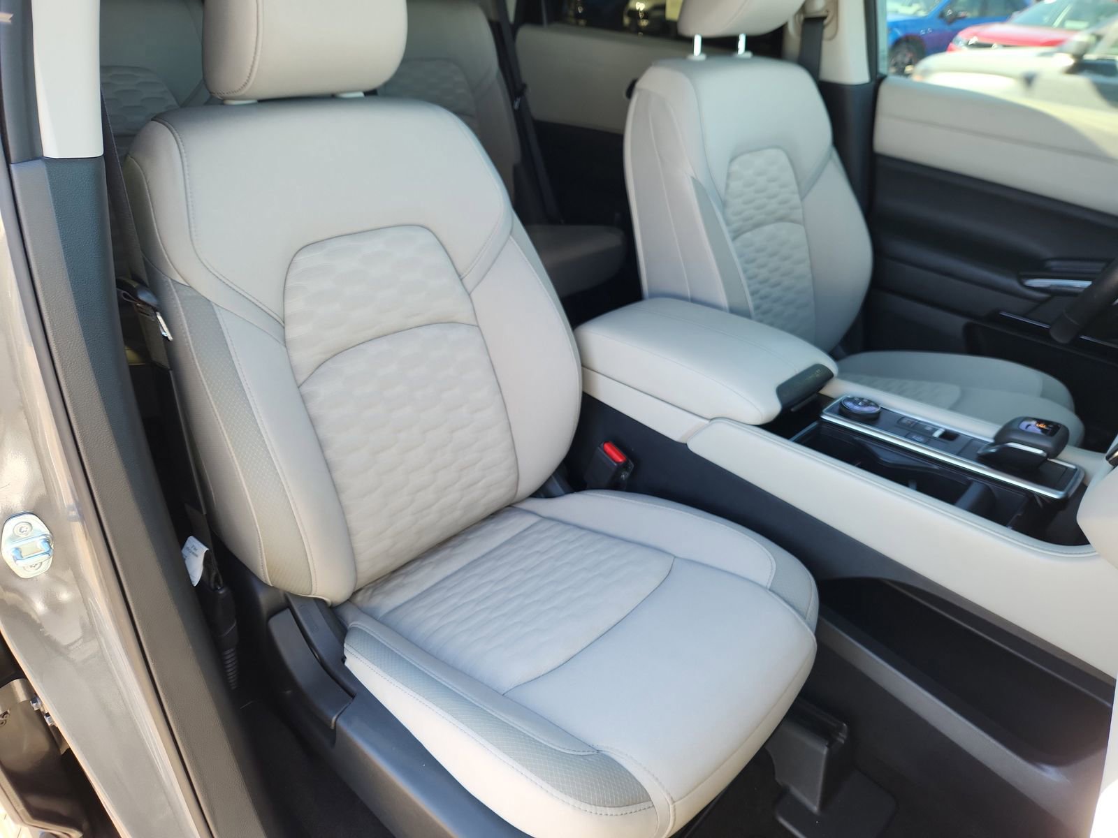 Used 2023 Nissan Pathfinder SV w/ Cargo Package image 15