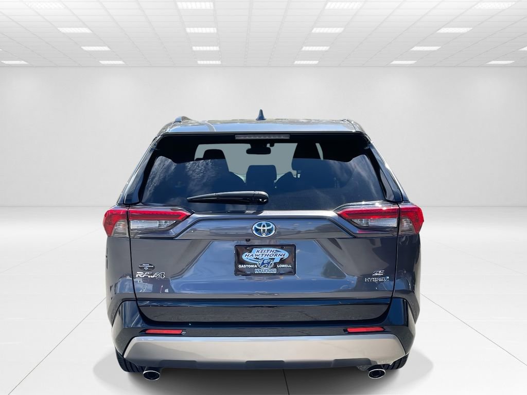 Used 2023 Toyota RAV4 SE w/ SE Grade Weather Package image 5