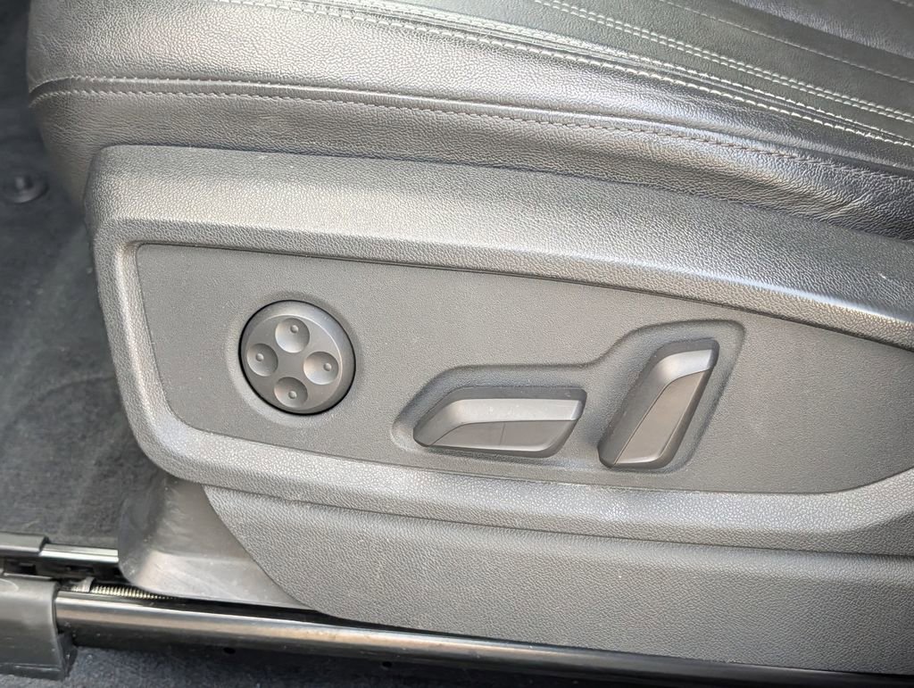 Used 2022 Audi Q5 2.0T Premium image 25