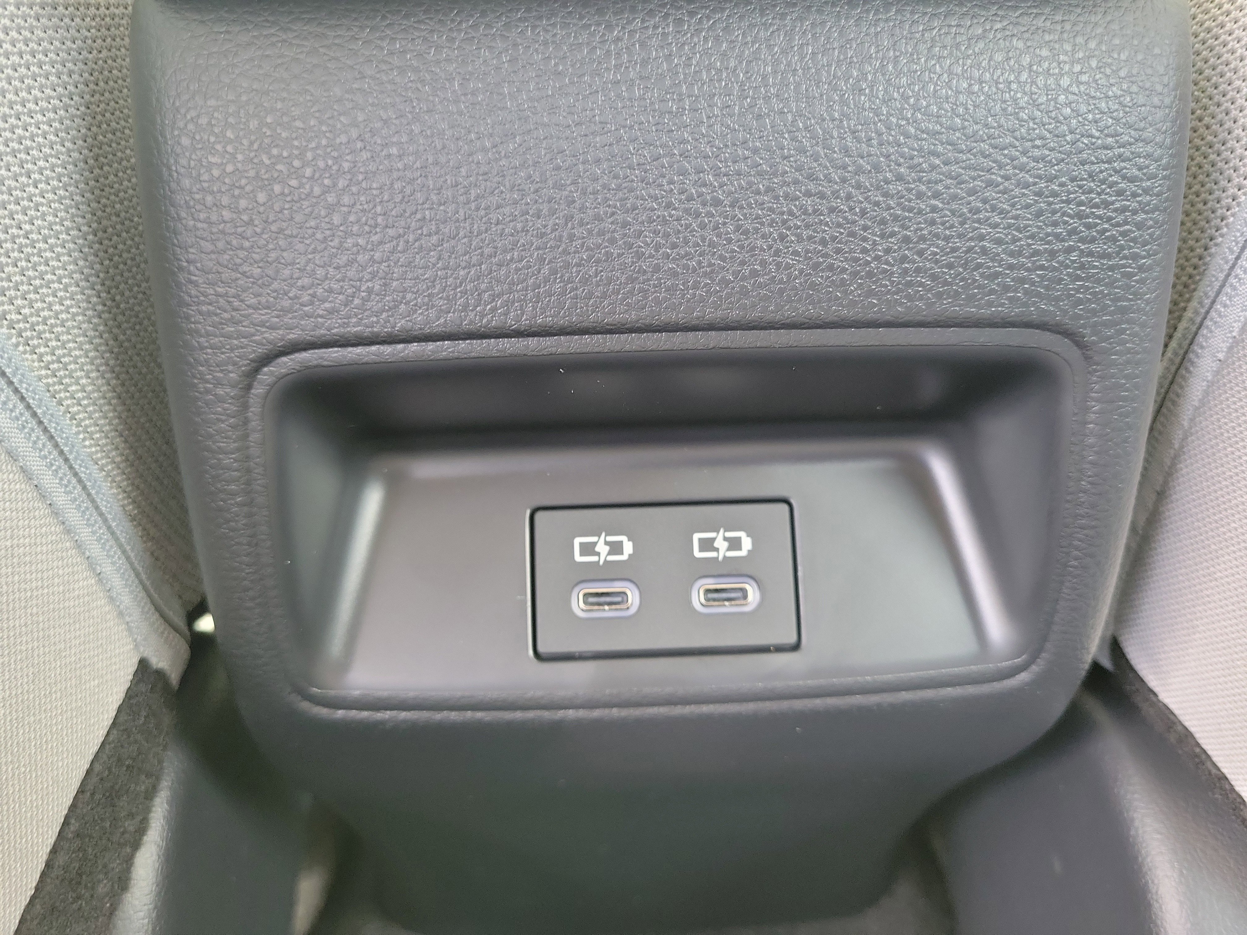 Used 2025 Toyota Corolla LE image 14